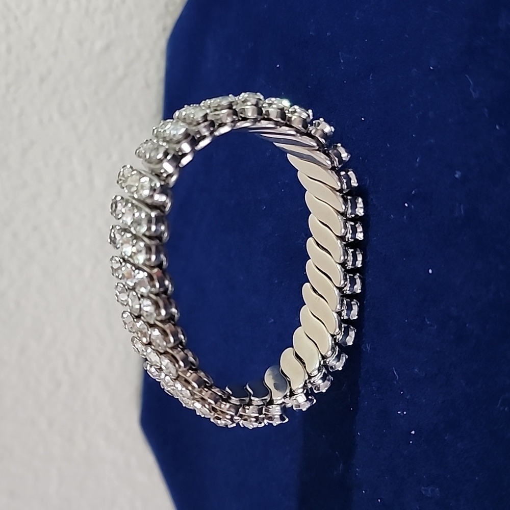 Faux Diamond Bracelet - Picture 4 of 6
